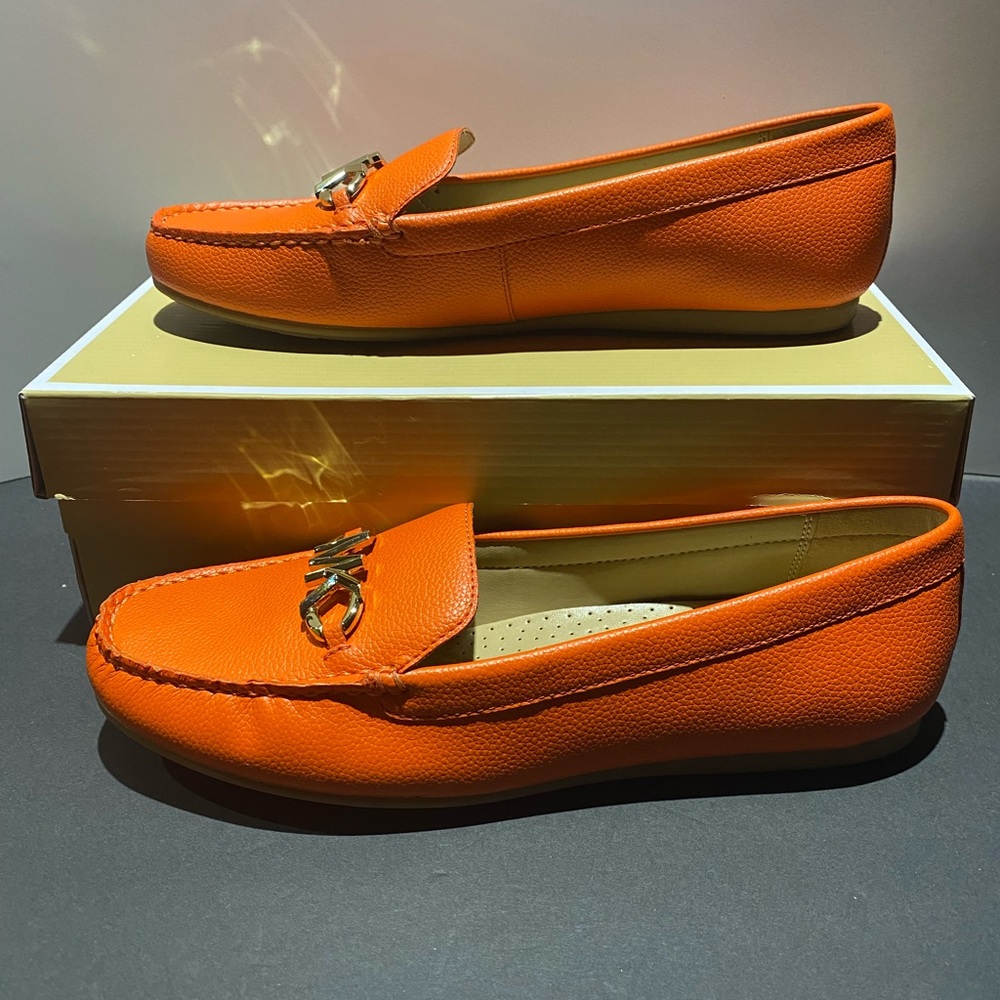 Micahel Kors Loafers - Picture 3 of 5